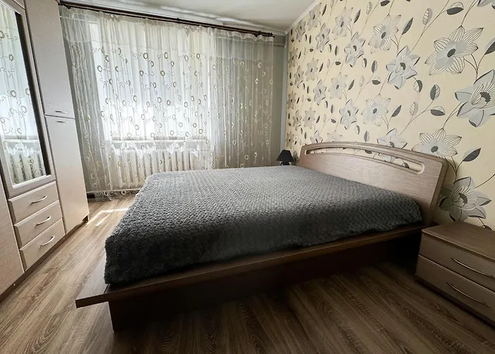 2-Х Ком. Квартира, Р-Н Фонтан \